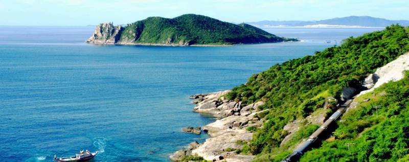 Đến Tuy Hòa, “tôi mê hương vị từ biển xanh”